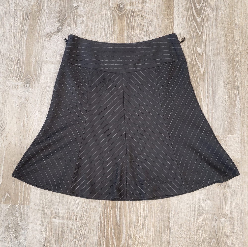 Express skirt w/ pink pinstripes size 2